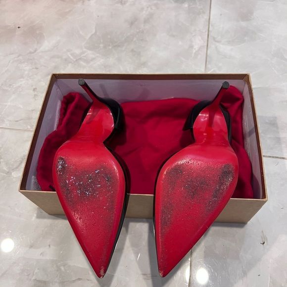 Christian Louboutin Iriza Pumps - Picture 10 of 12